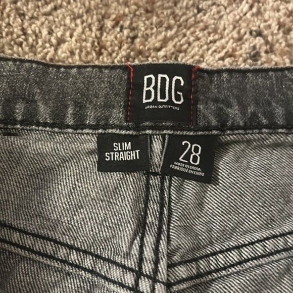 BDG- Urban Outfitters Slim Straight Distressed Jeans - Picture 5 of 7